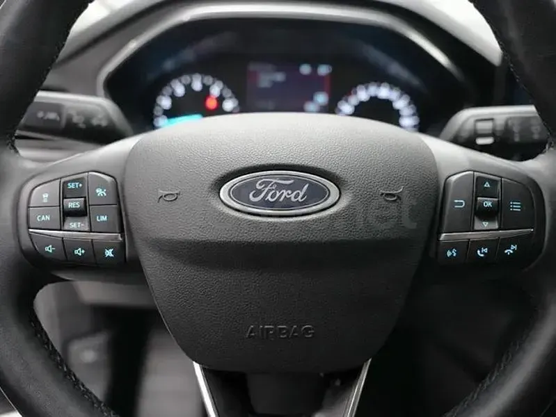 Usado Ford Focus Active 125 CV (91 kW) 2024 Blanco Berlina