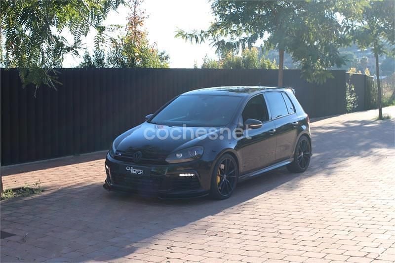 Negro Usado 2011 VW Golf VI R Berlina | 15.499 € (Un poco caro) - Imagen 1/4