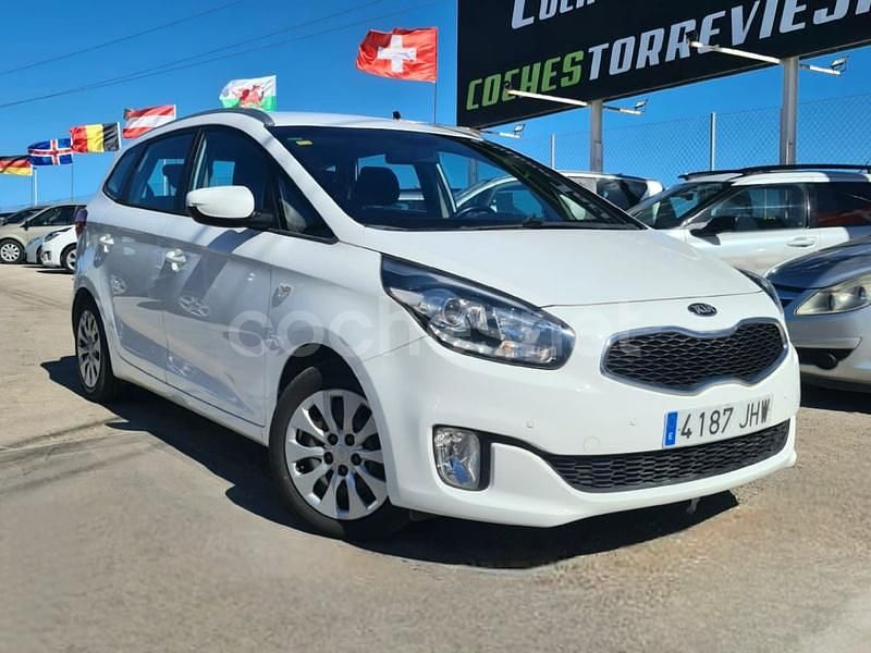 Blanco Usado 2015 Kia Carens Monovolumen | 11.900 € (Precio justo) - Imagen 1/4