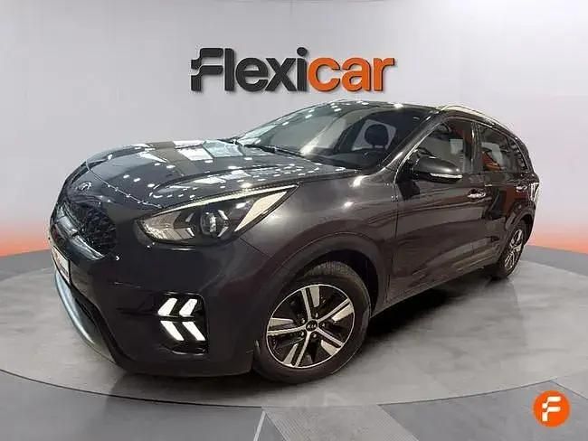 Begagnad Kia Niro 141 HK (103 kW) 2020 Grå SUV