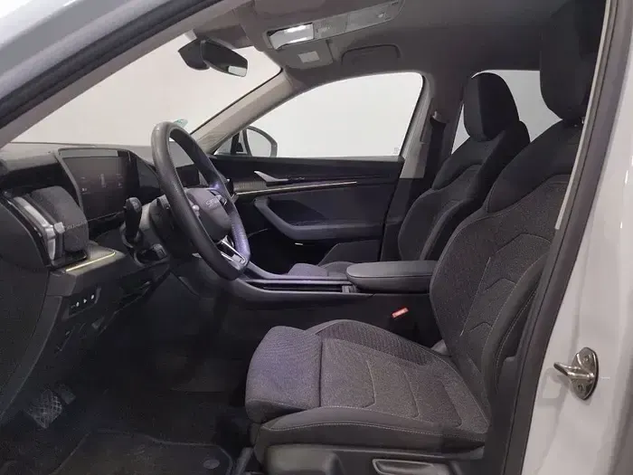 Usado Skoda Kodiaq Selection 150 CV (110 kW) 2025 Blanco SUV