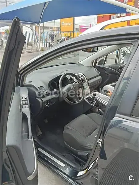 Usado Toyota Corolla Verso Sport 177 CV (130 kW) 2006 Negro Monovolumen