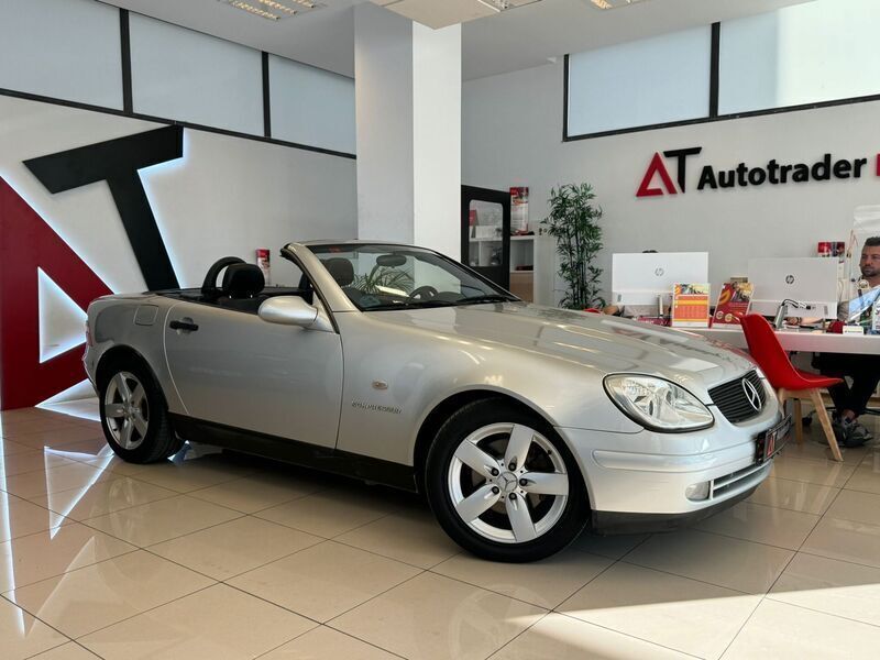 Usado Mercedes SLK230 193 CV (141 kW) 1997 Gris Descapotable