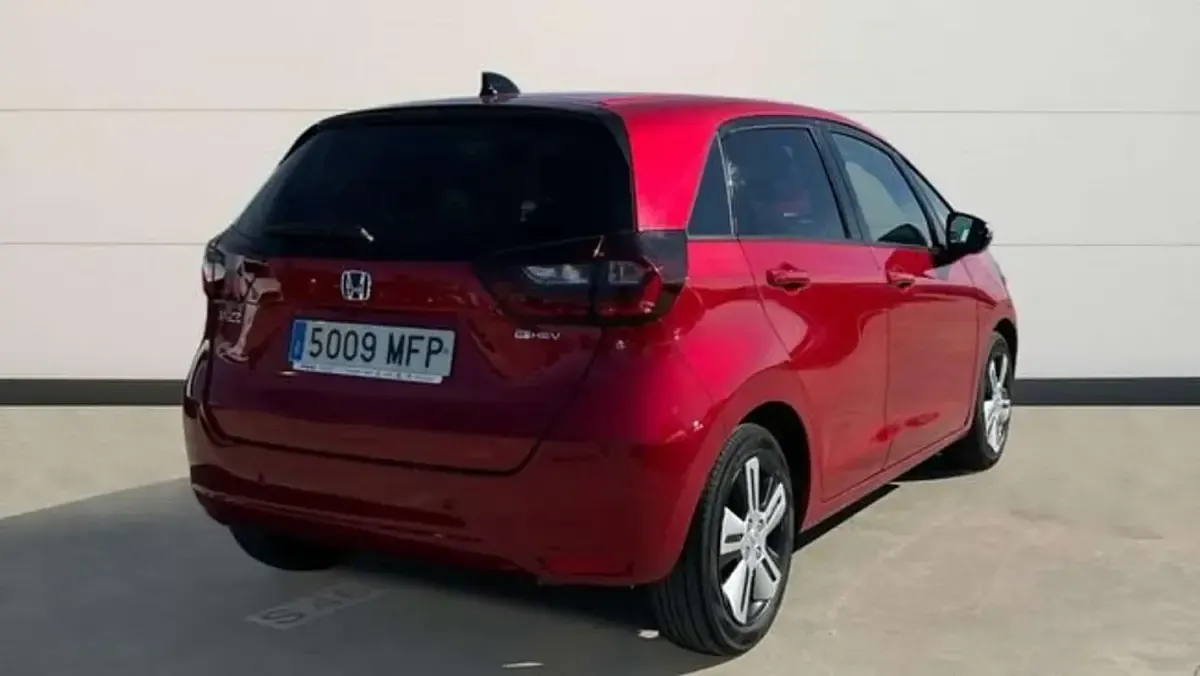 Usado Honda Jazz Executive 109 CV (80 kW) 2023 Rojo Utilitario