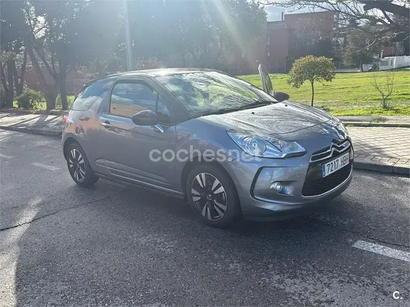 Usado Citroën DS3 120 CV (88 kW) 2011 Gris / plata Utilitario