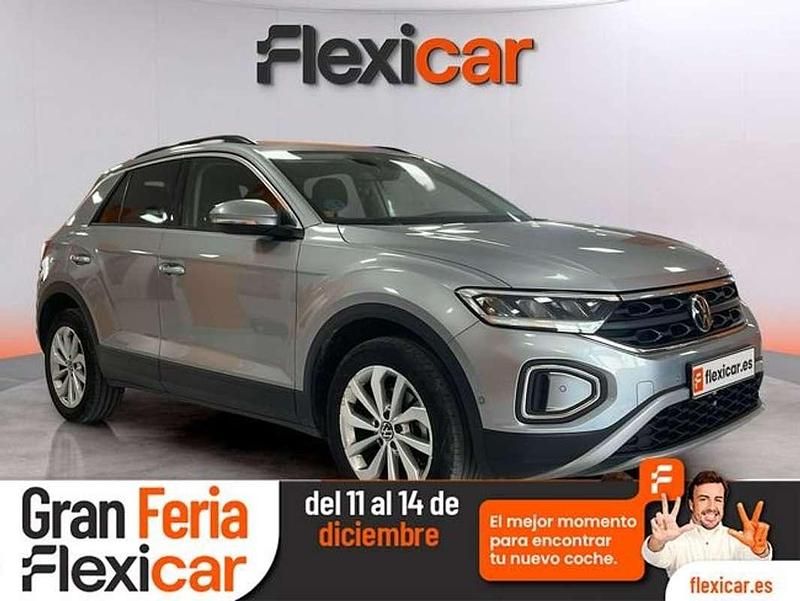 Gris Usado 2023 VW T-Roc Life SUV | 21.190 € (Precio justo) - Imagen 1/4