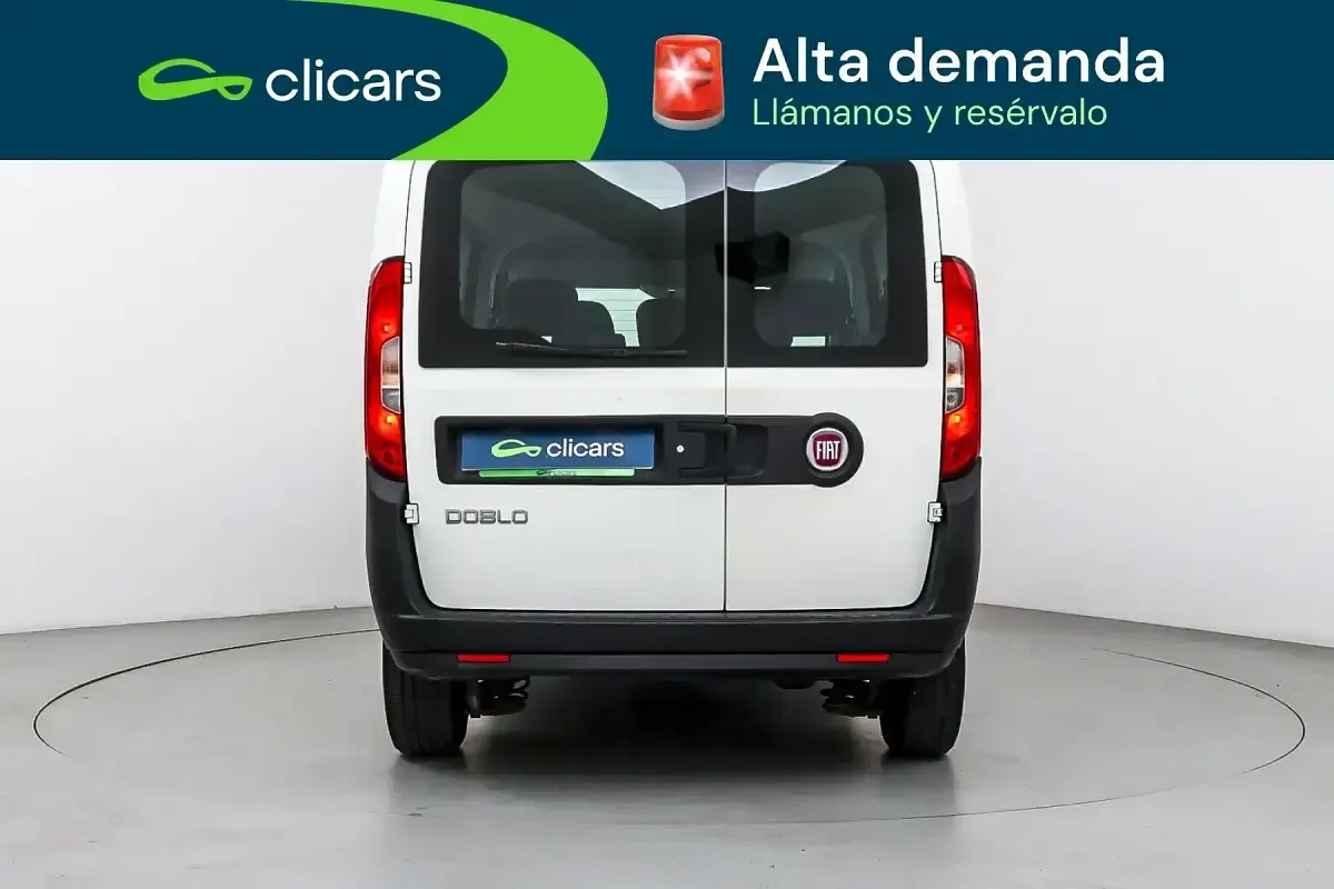 Usado Fiat Doblò Pop 90 CV (66 kW) 2016 Blanco Monovolumen