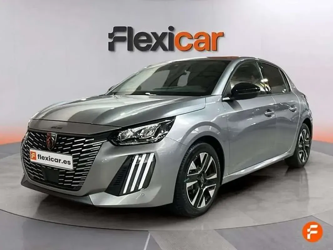 Usado Peugeot 208 Allure 101 CV (74 kW) 2025 Gris Utilitario