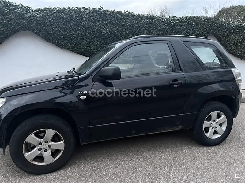 Usado Suzuki Grand Vitara 129 CV (94 kW) 2006 Negro SUV
