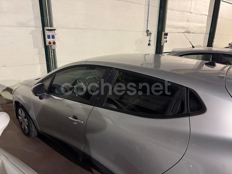 Gris / plata Usado 2013 Renault Clio IV Expression Berlina | 5990 € (Precio justo) - Imagen 1/2