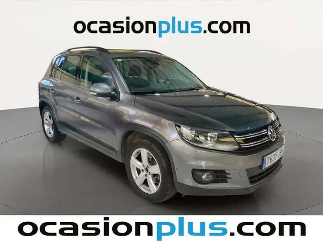 Usado VW Tiguan 110 CV (80 kW) 2015 Gris SUV