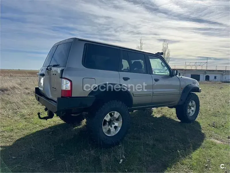 Usado Nissan Patrol 115 CV (84 kW) 1998 Gris / plata SUV