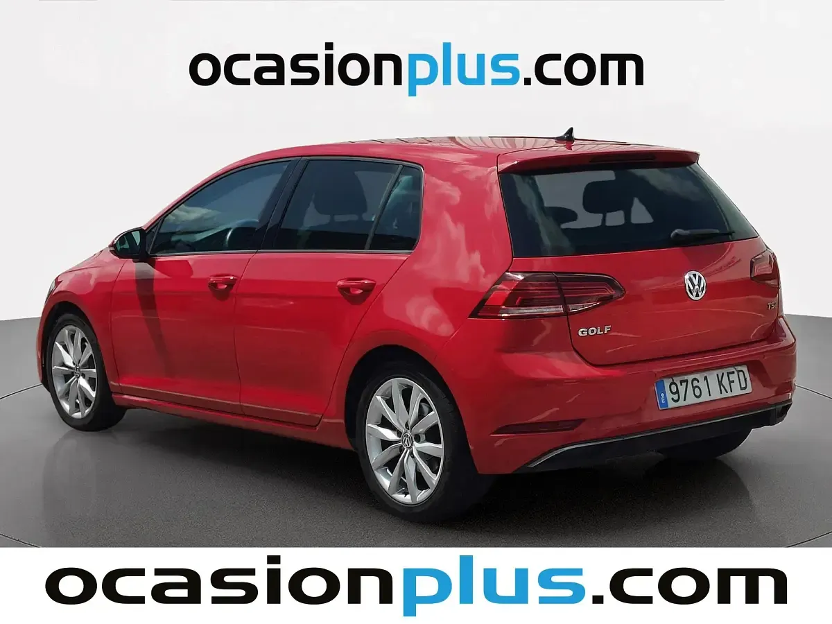 Usado VW Golf VII Advance 125 CV (91 kW) 2017 Rojo Utilitario