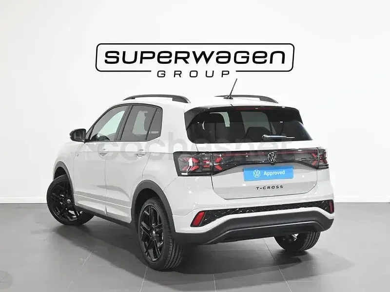 Usado VW T-Cross R-line 150 CV (110 kW) 2026 Beige SUV