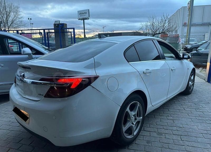 Usado Opel Insignia Excellence 136 CV (100 kW) 2016 Blanco Familiar
