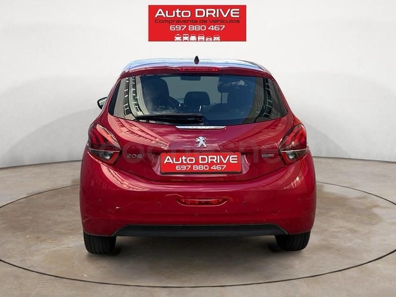 Usado Peugeot 208 Access 68 CV (50 kW) 2016 Granate Utilitario
