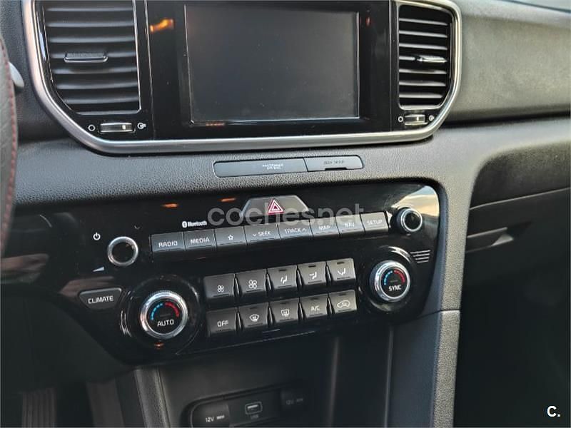 Usado Kia Sportage 132 CV (97 kW) 2018 Granate SUV
