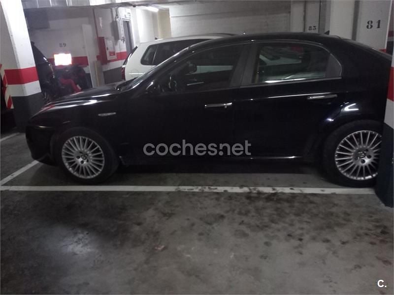 Negro Usado 2007 Alfa Romeo 159 Ti Familiar | 7000 € (Caro) - Imagen 1/4