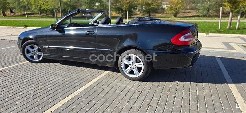 Negro Usado 2004 Mercedes CLK200 Avantgarde Descapotable | 7500 € (Buen precio) - Imagen 1/4