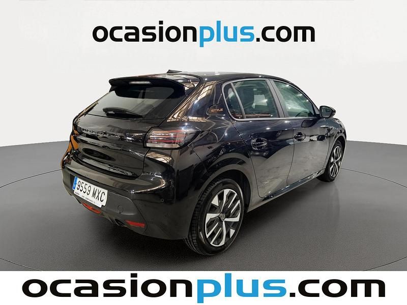 Usado Peugeot 208 Style 100 CV (73 kW) 2024 Negro Utilitario