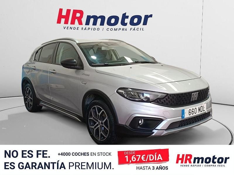 Usado Fiat Tipo Cross 131 CV (96 kW) 2023 Blanco Berlina