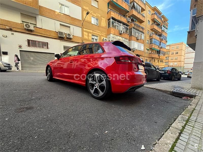 Usado Audi A3 S-Line 110 CV (80 kW) 2016 Rojo Berlina