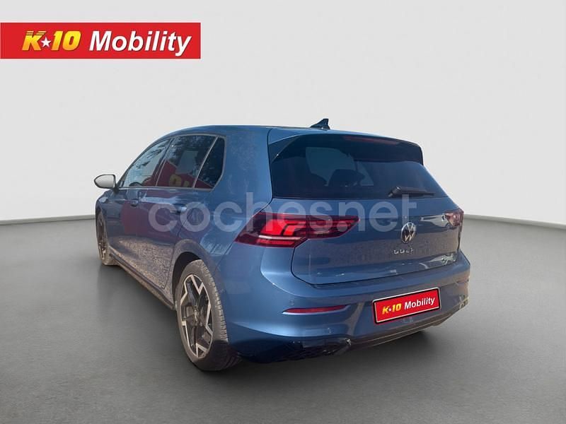 Usado VW Golf VIII R-line 150 CV (110 kW) 2025 Azul Berlina