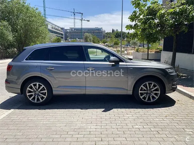 Usado Audi Q7 Design 272 CV (200 kW) 2015 Gris / plata SUV