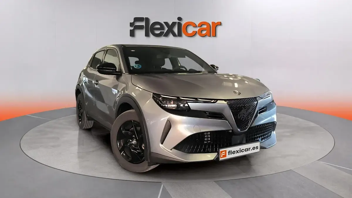 Usado Alfa Romeo Junior 136 CV (100 kW) 2025 SUV