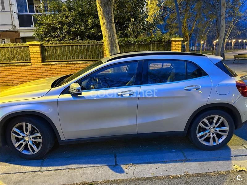 Gris / plata Usado 2014 Mercedes GLA200 Urban SUV | 17.900 € (Precio justo) - Imagen 1/4