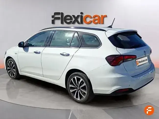Usado Fiat Tipo Pop 120 CV (88 kW) 2018 Blanco Berlina