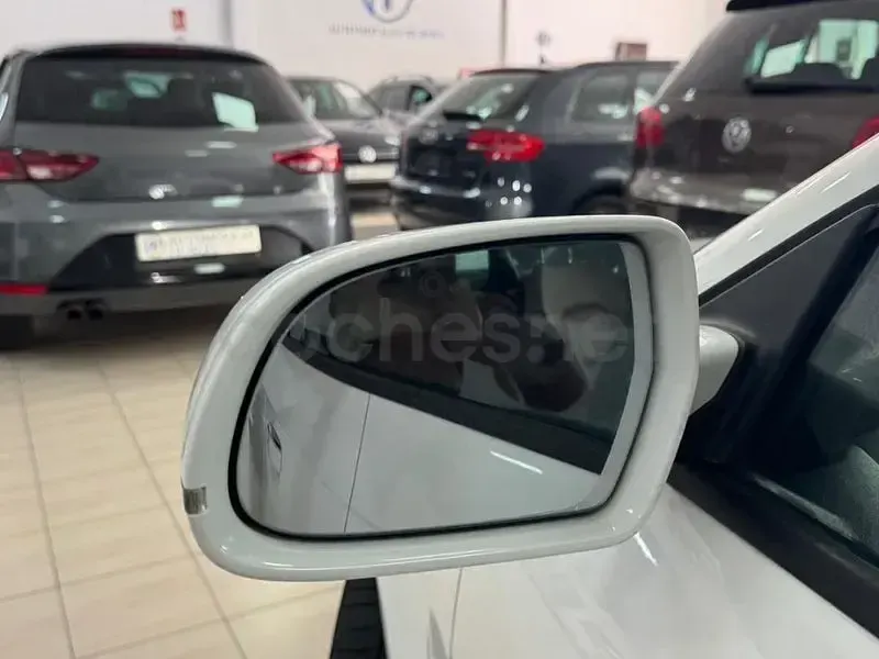 Usado Audi A3 Sportback Ambiente 160 CV (117 kW) 2011 Blanco Utilitario