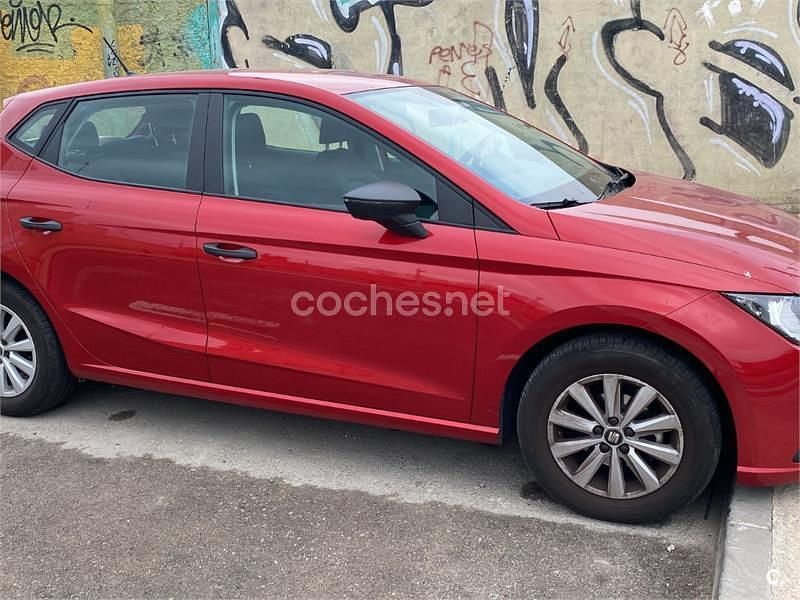 Usado Seat Ibiza Style 80 CV (58 kW) 2020 Rojo Berlina