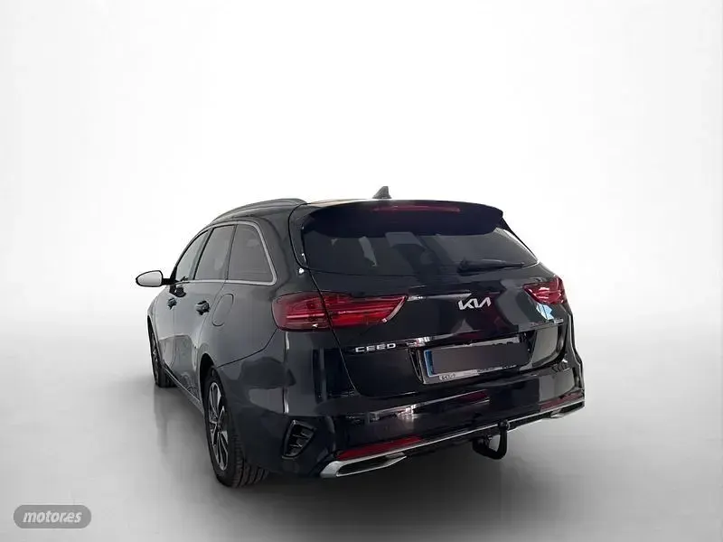 Usado Kia Ceed Sportswagon 141 CV (103 kW) 2025 Negro Familiar