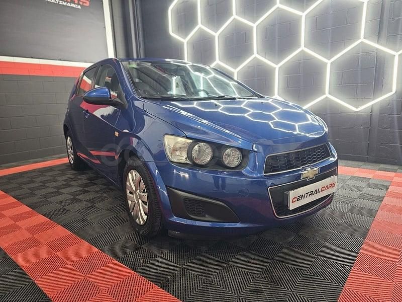 Azul Usado 2012 Chevrolet Aveo LT Berlina | 6290 € - Imagen 1/4