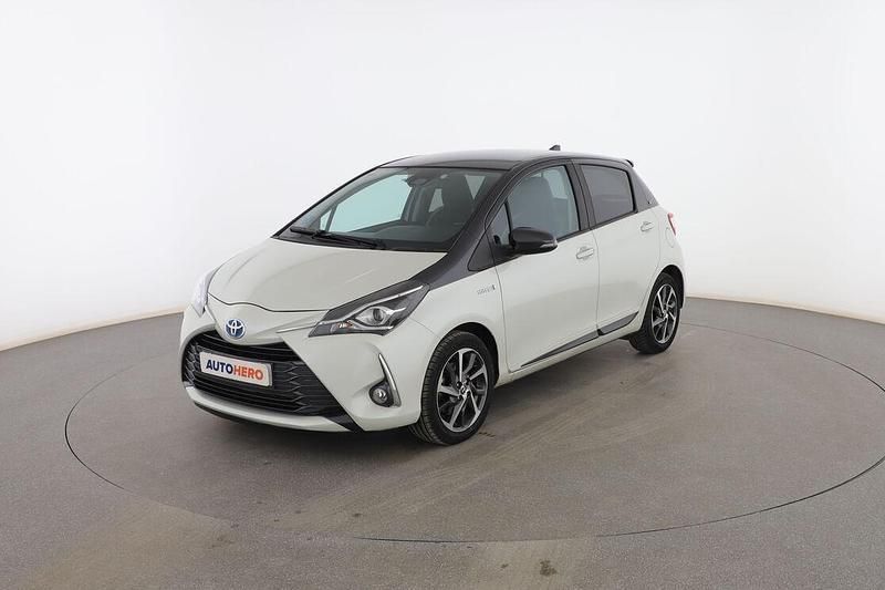 Blanco Usado 2019 Toyota Yaris Hybrid Active Berlina | 15.399 € (Precio justo) - Imagen 1/3