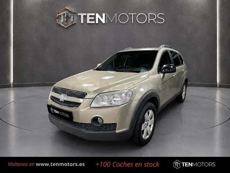 Usado Chevrolet Captiva 150 CV (110 kW) 2010 Gris / plata SUV