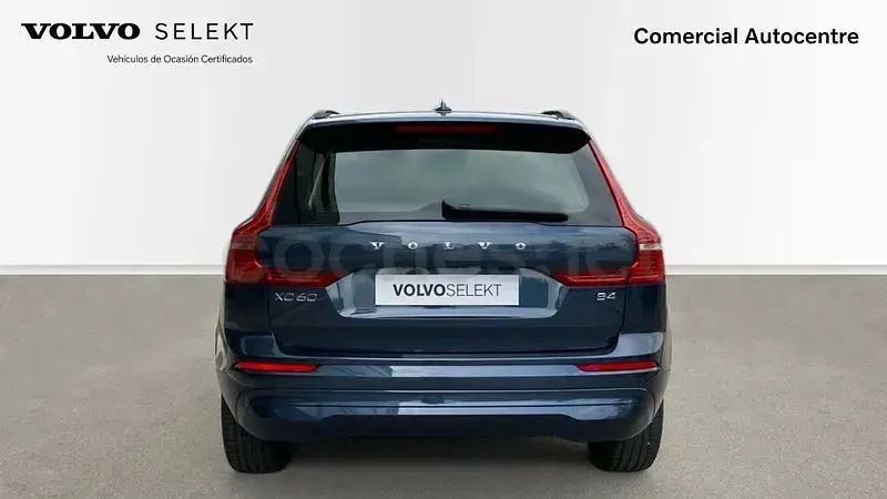 Usado Volvo XC60 Core 197 CV (144 kW) 2023 Azul SUV