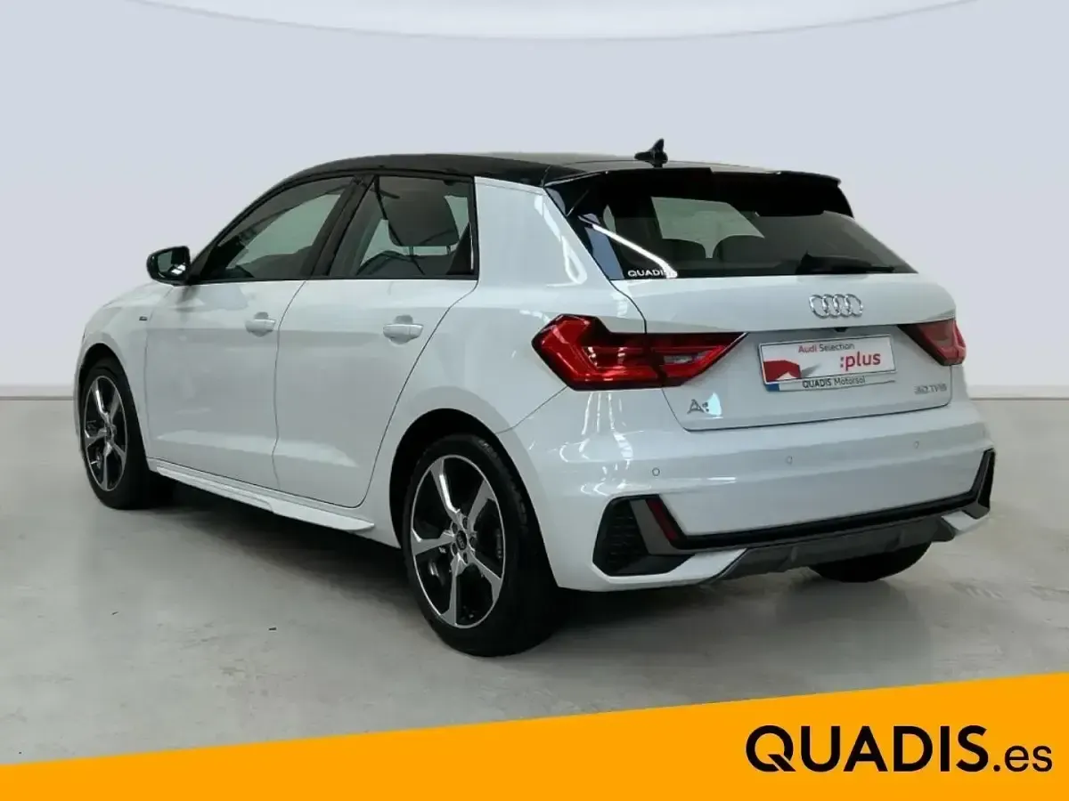 Usado Audi A1 110 CV (80 kW) 2022 Blanco SUV