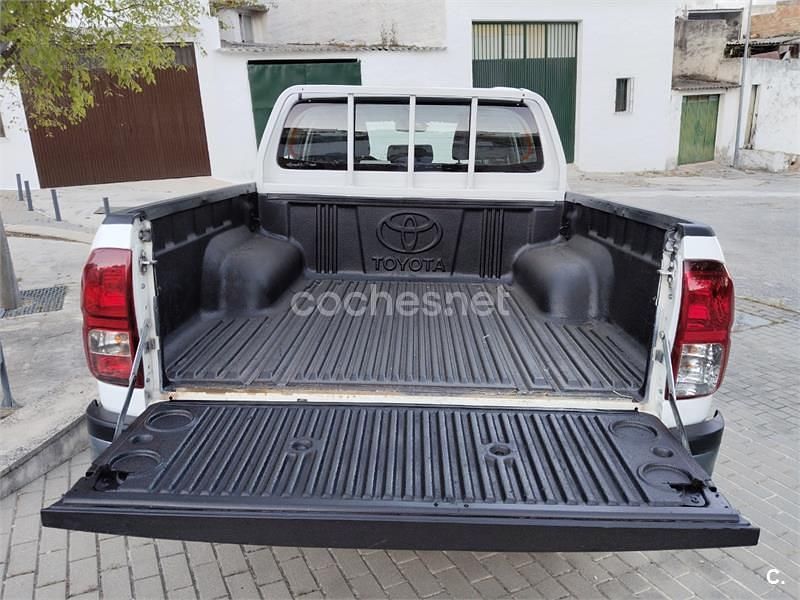 Usado Toyota HiLux Plus 150 CV (110 kW) 2022 Blanco Pickup/Camioneta