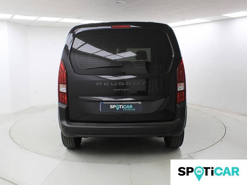 Usado Peugeot Rifter Allure 130 CV (95 kW) 2024 Gris Monovolumen