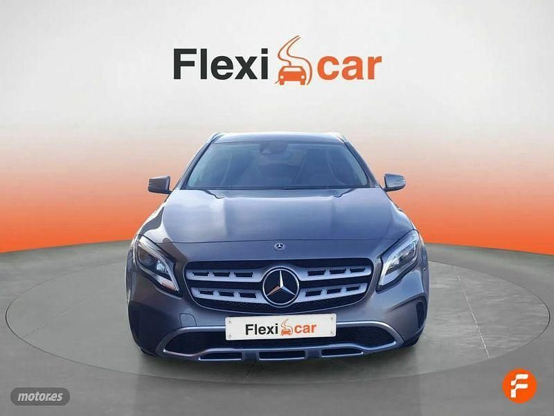 Usado Mercedes GLA200 Urban 136 CV (100 kW) 2017 Gris SUV