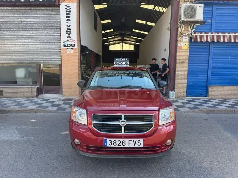 Usado Dodge Caliber SXT 140 CV (102 kW) 2007 Granate Utilitario