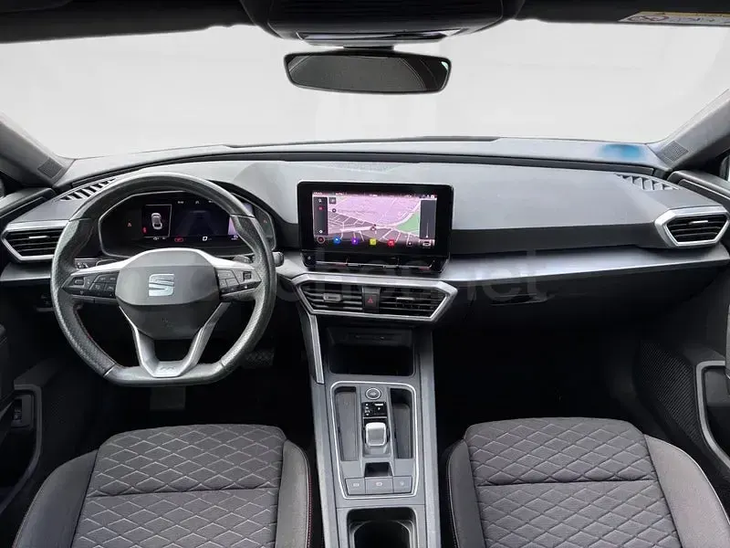 Usado Seat Leon FR 204 CV (150 kW) 2020 Gris / plata Familiar