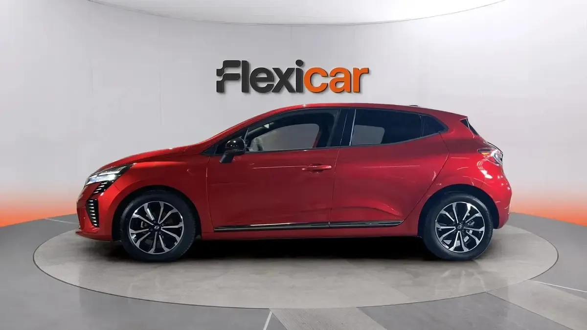 Usado Renault Clio V Techno 90 CV (66 kW) 2024 Granate Berlina