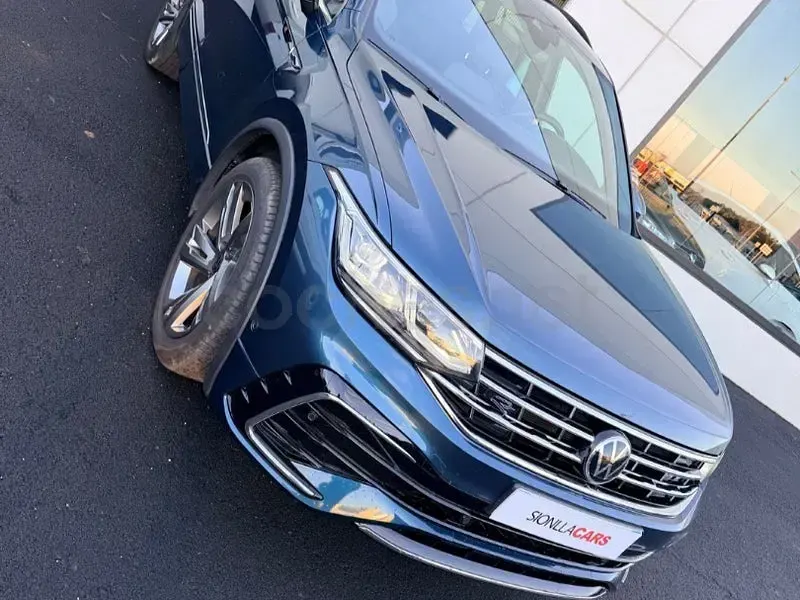 Usado VW Tiguan R-line 150 CV (110 kW) 2022 Azul SUV