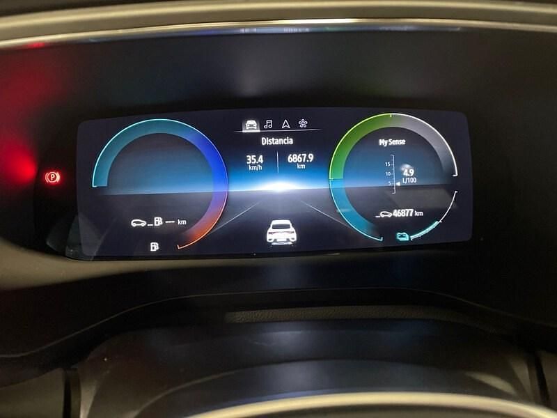 Usado Renault Arkana Engineered 143 CV (105 kW) 2022 Gris SUV