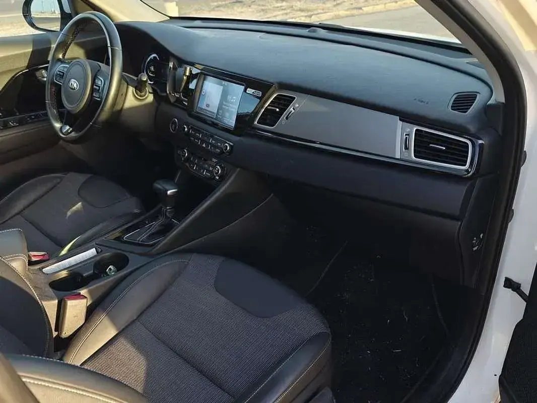 Usado Kia Niro 141 CV (103 kW) 2019 Blanco SUV