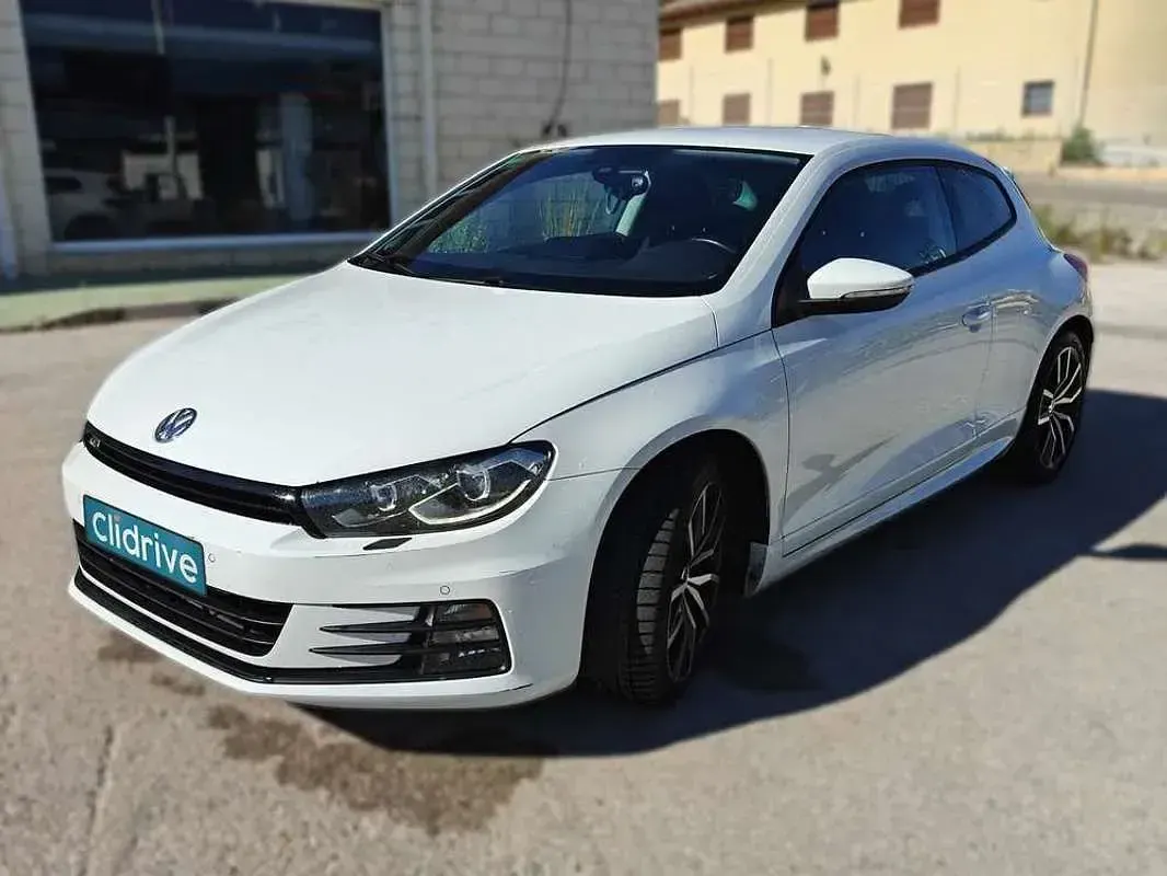 Usado VW Scirocco R-line 150 CV (110 kW) 2018 Blanco Coupe