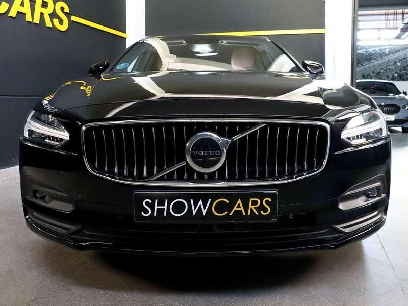 Usado Volvo V90 Momentum 197 CV (144 kW) 2021 Negro Familiar